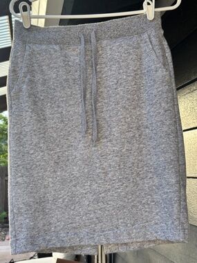 Uniqlo Sweatshirt Skirt Size Small